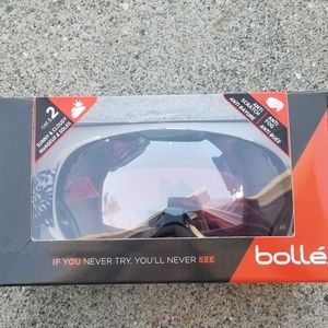 NEW Unused and in box Bolle Goggles